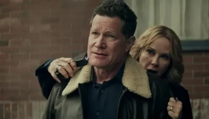Кадры из сериала Супермен и Лоис (2020)